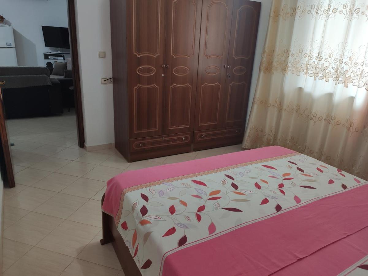 Dema Guesthouse Ksamil Exterior photo