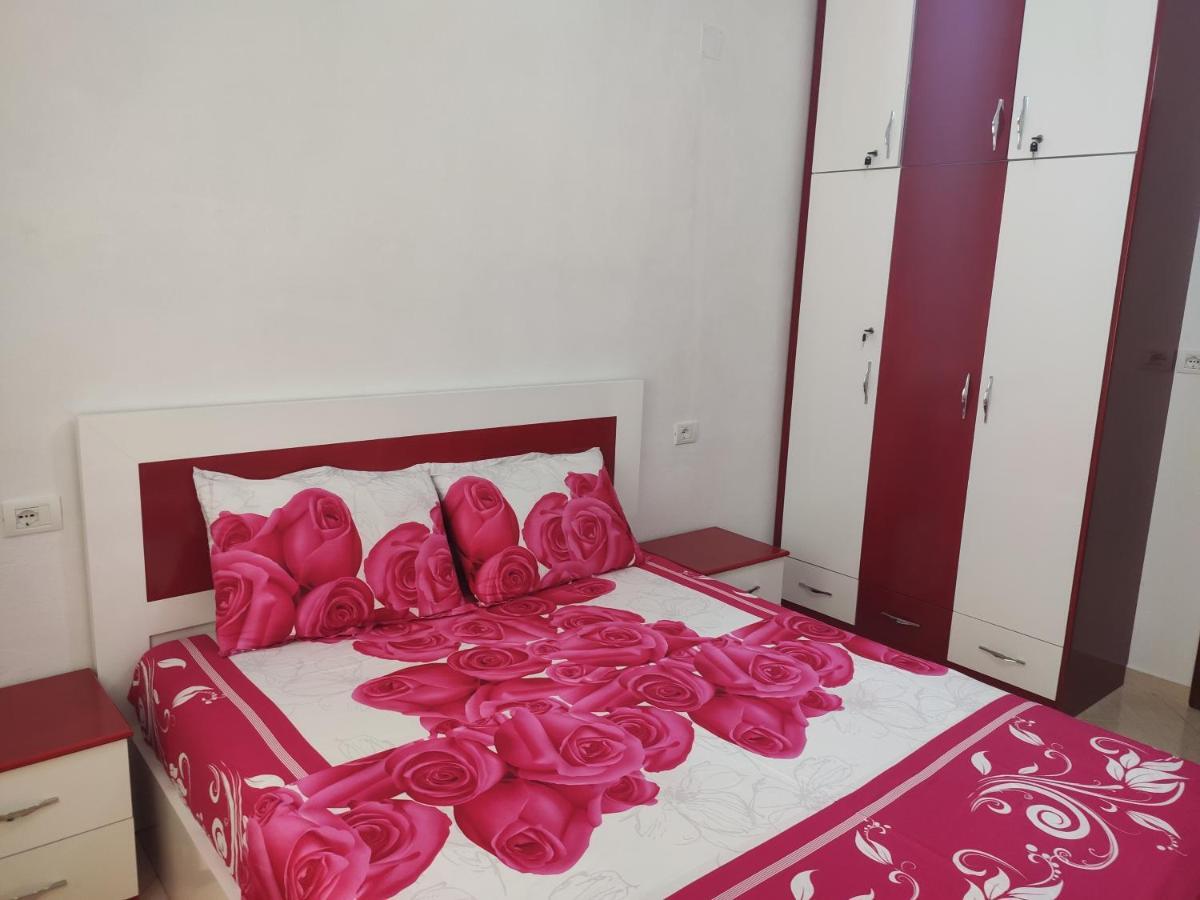 Dema Guesthouse Ksamil Exterior photo